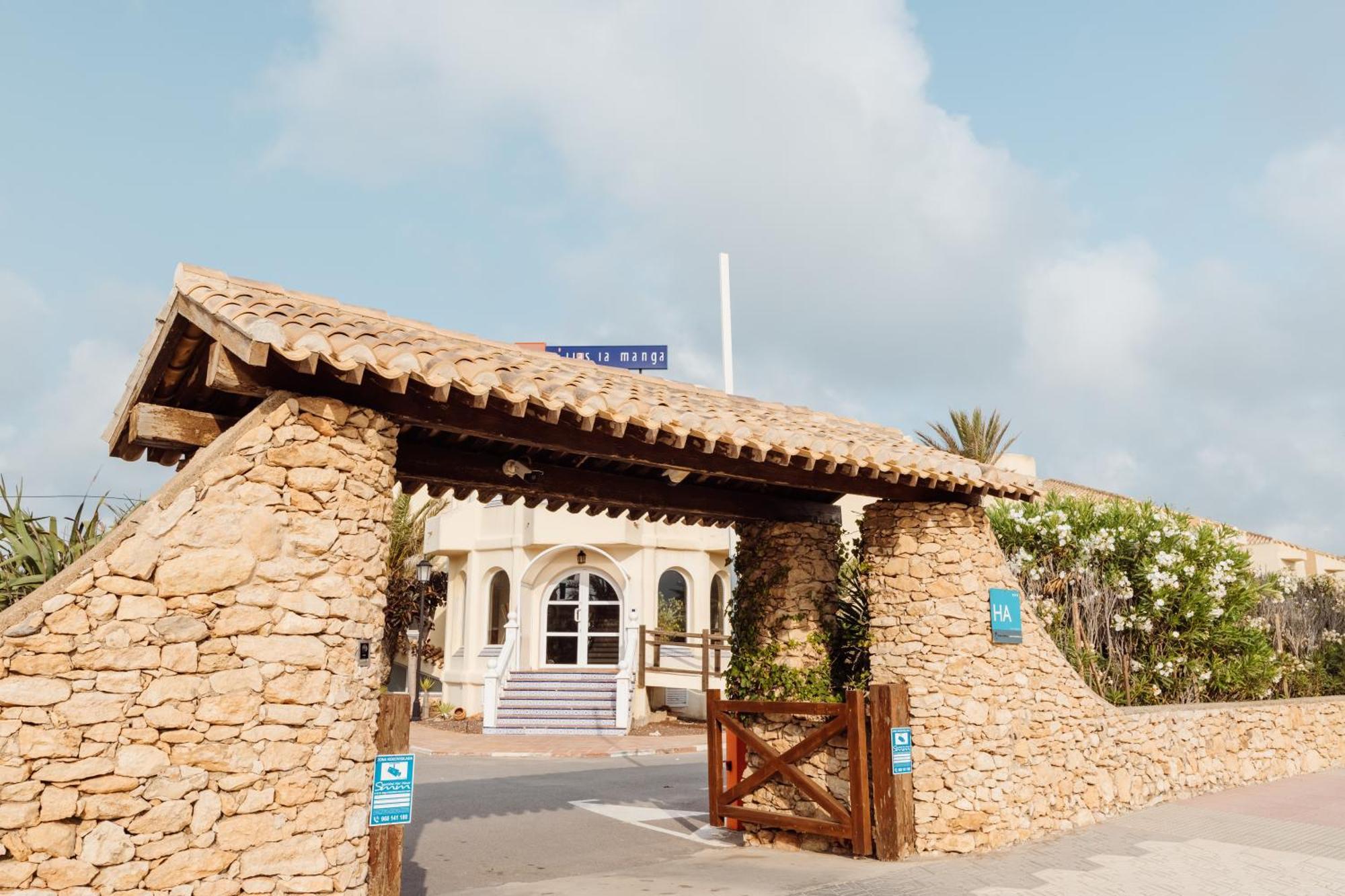 Aparthotel Villas La Manga Exterior foto